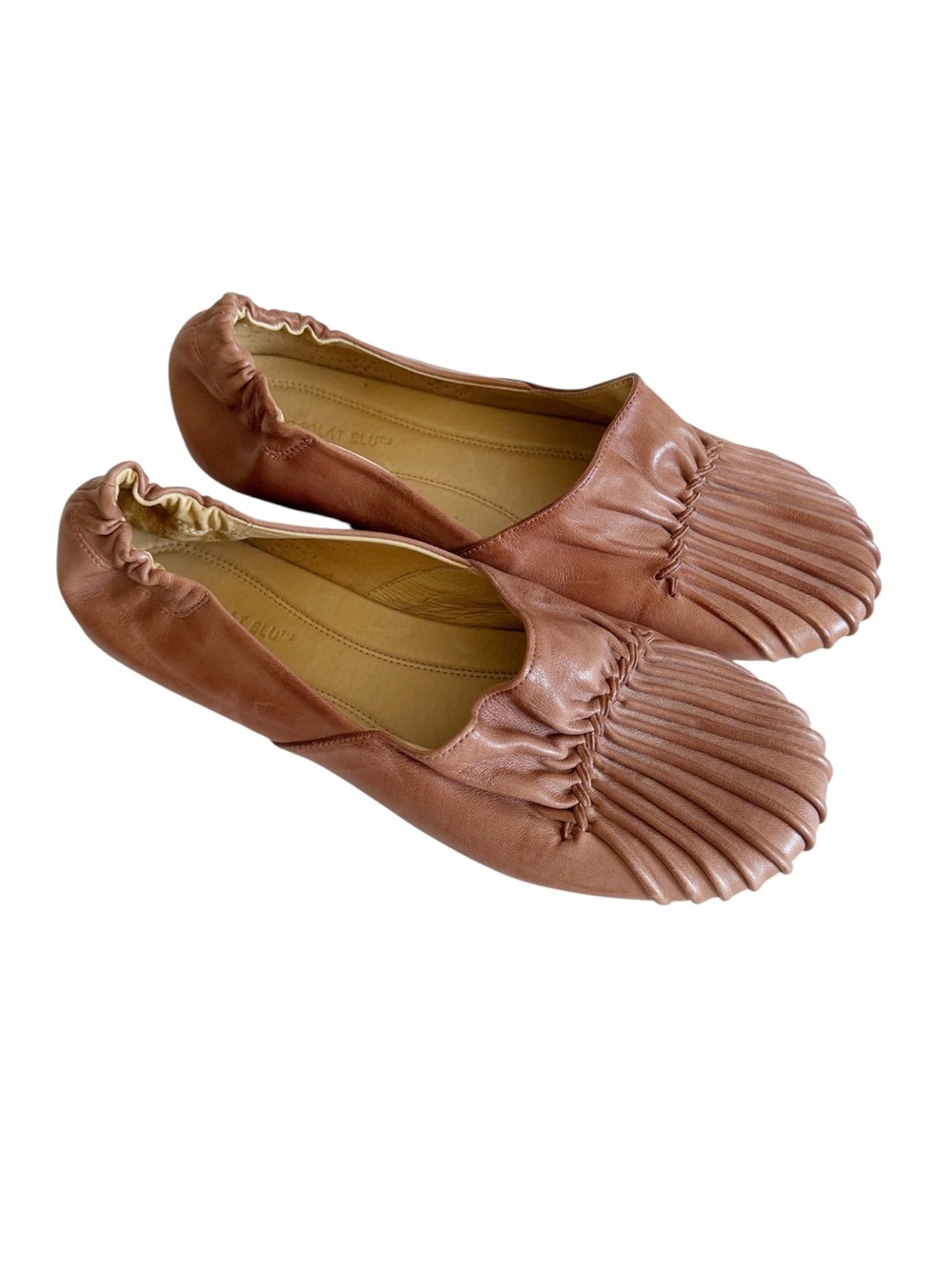 Chocolat Blu Cam Pleated Camel Slip-on Flats Loafer size 10